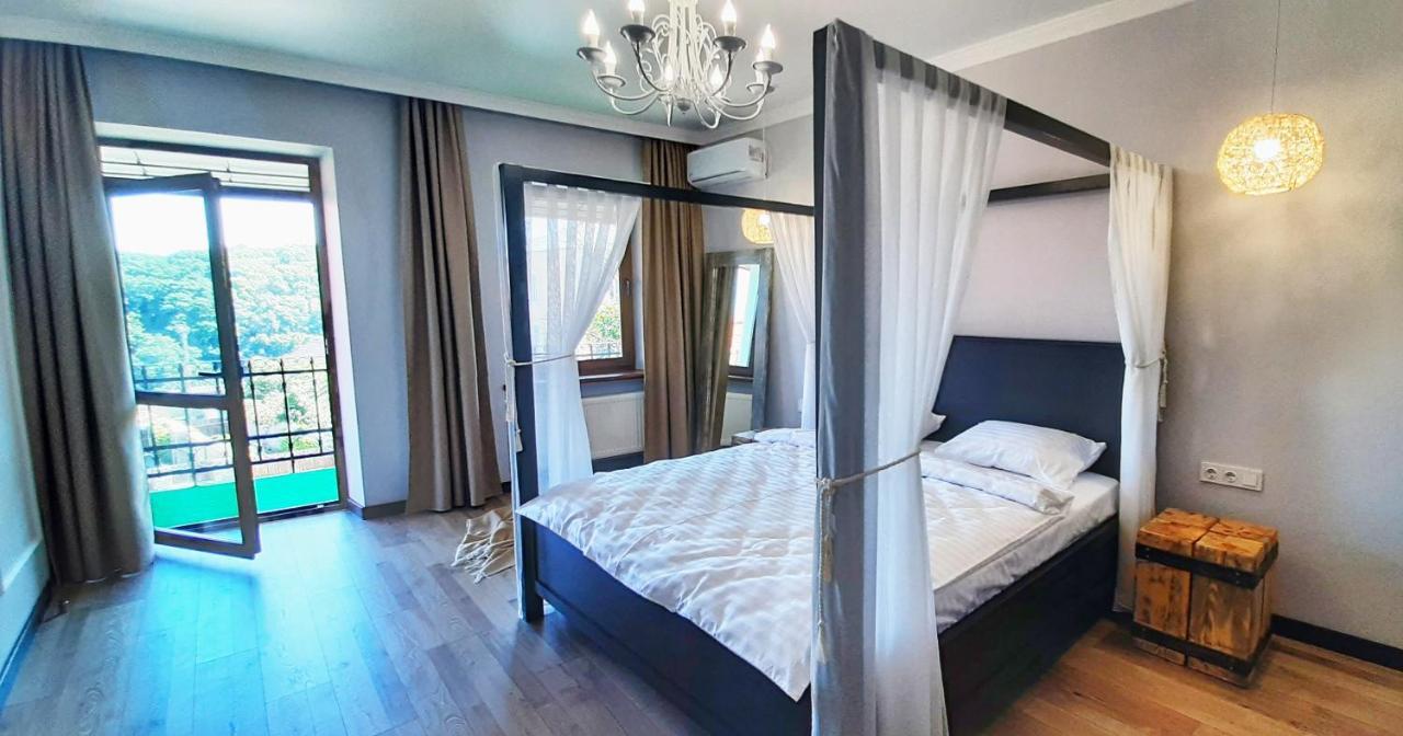 Гетьманські Палати , Старе Місто, 2 Спальні, Балкон-Тераса , 85 М Кв Kamianets-Podilskyi Exterior foto